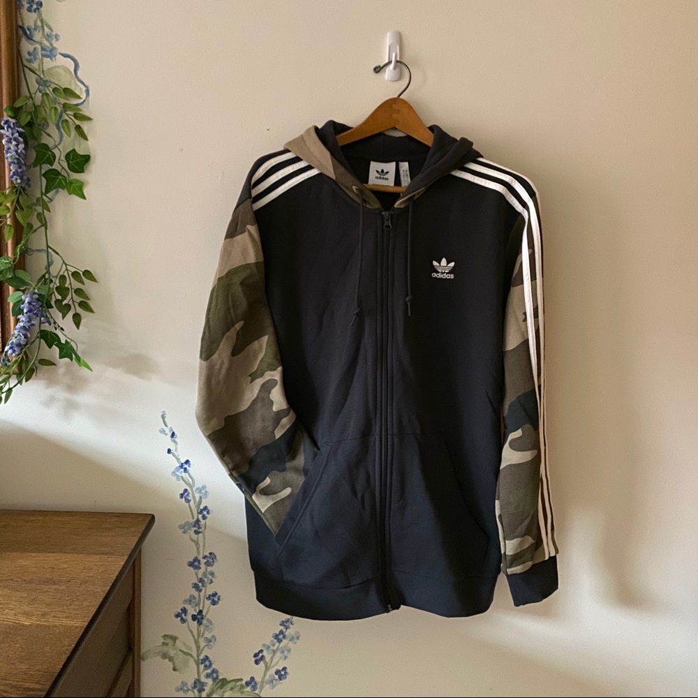 NWT Adidas men’s hoodie